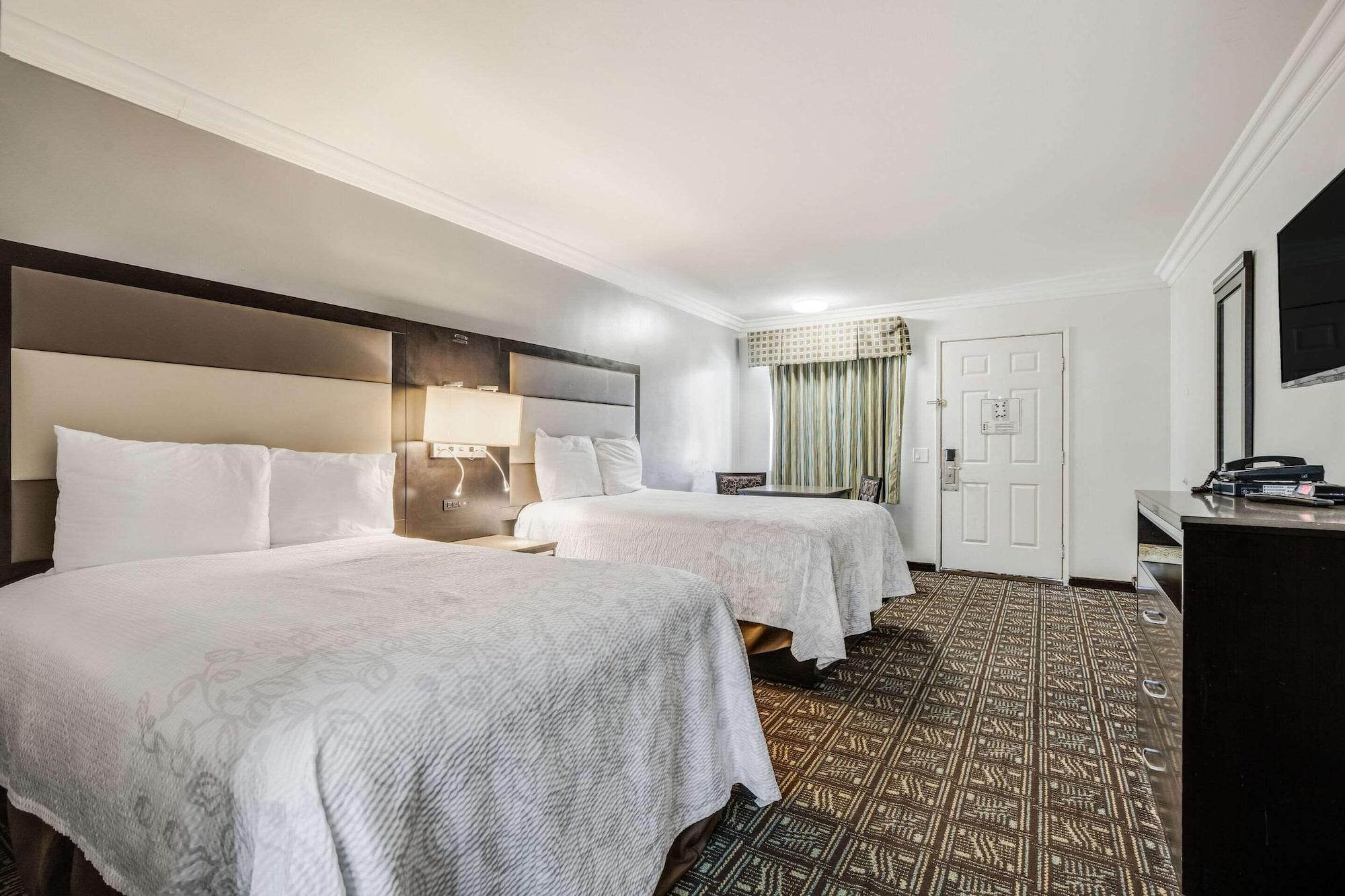 Rodeway Inn Old Town Темекула Экстерьер фото