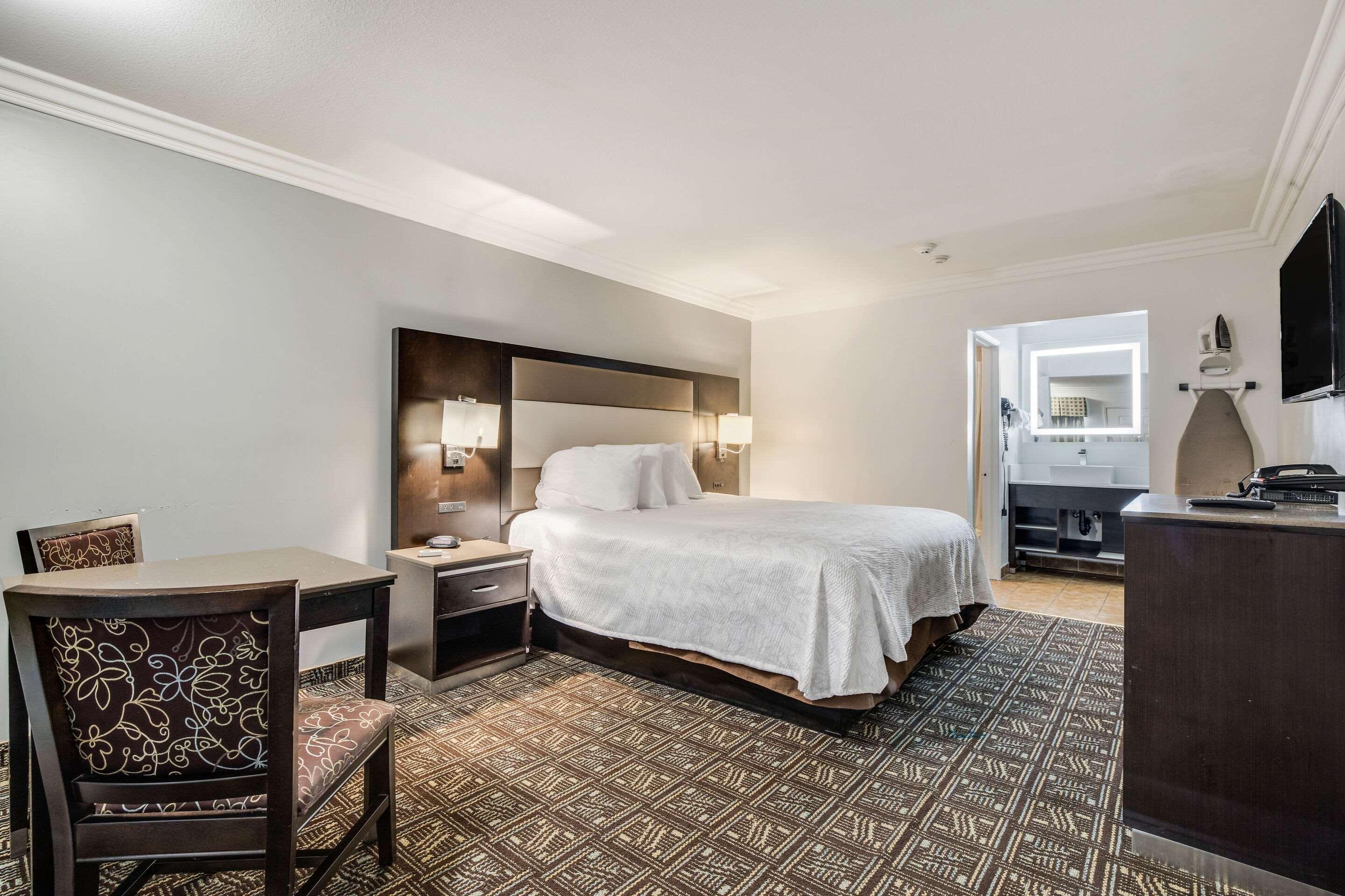 Rodeway Inn Old Town Темекула Экстерьер фото