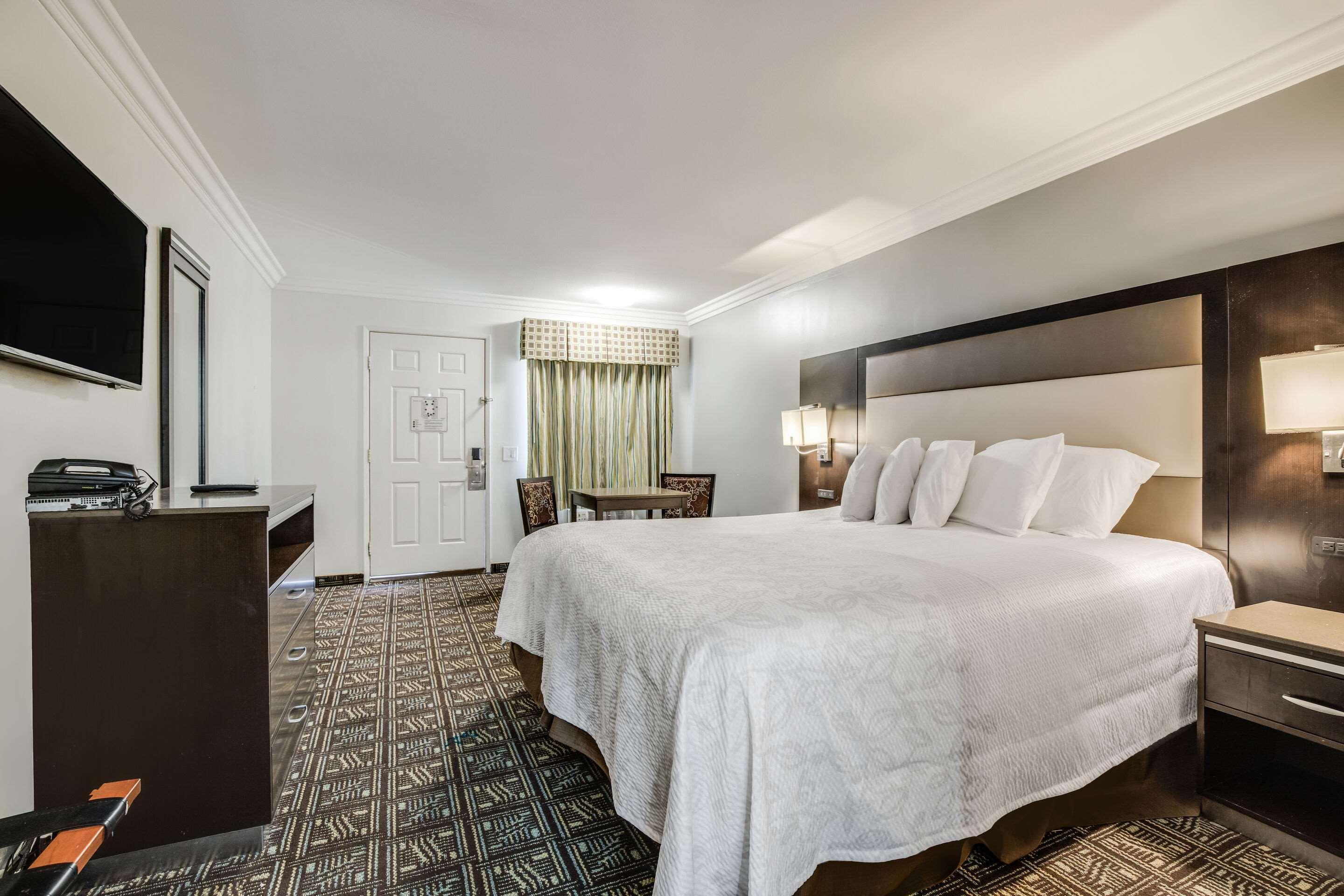 Rodeway Inn Old Town Темекула Экстерьер фото