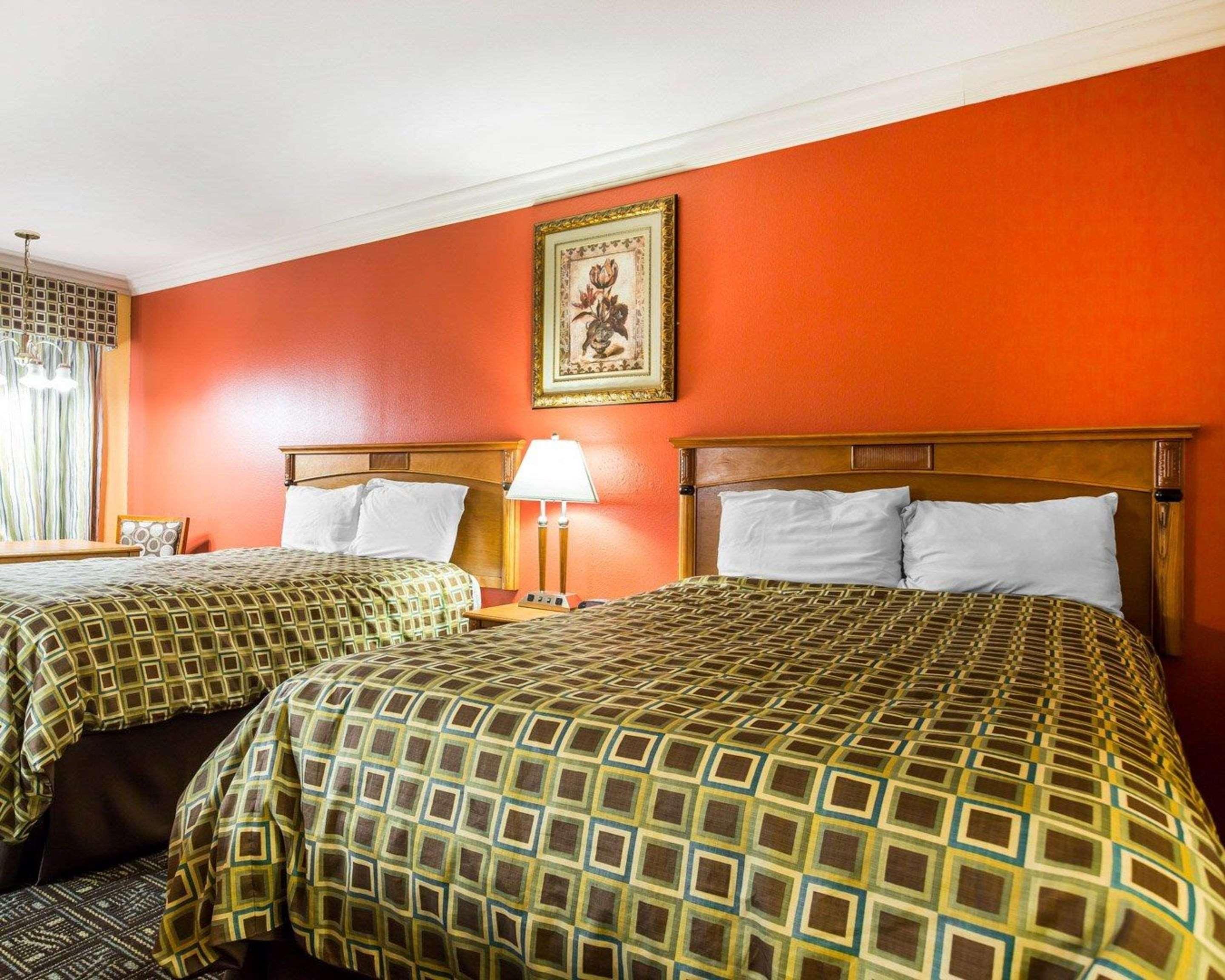 Rodeway Inn Old Town Темекула Экстерьер фото