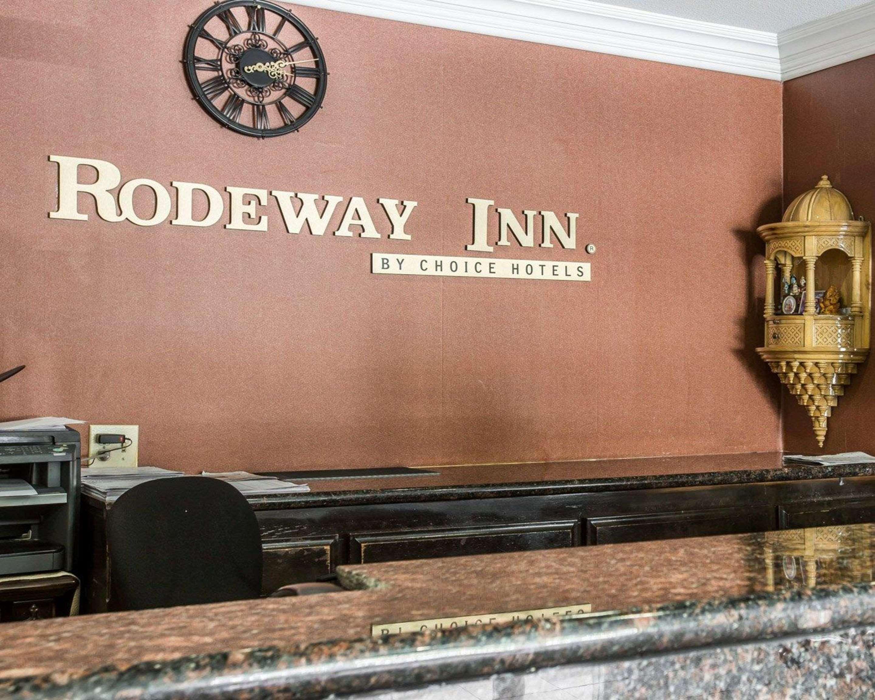 Rodeway Inn Old Town Темекула Экстерьер фото
