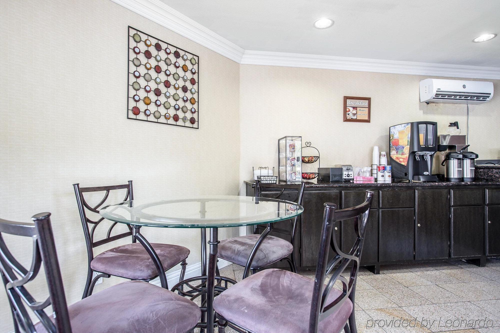 Rodeway Inn Old Town Темекула Экстерьер фото