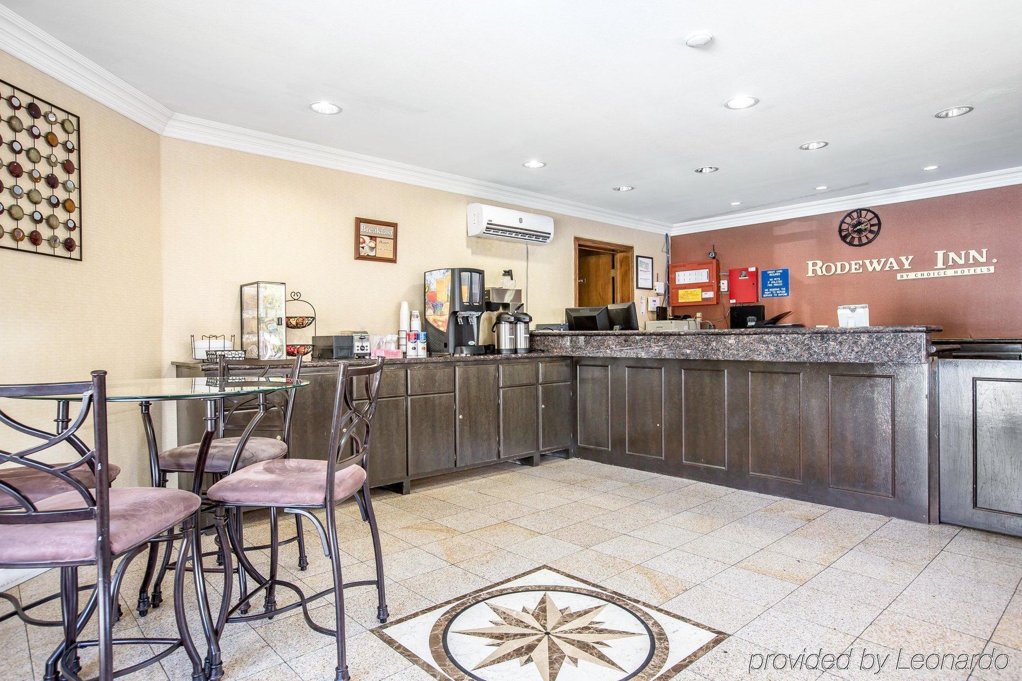 Rodeway Inn Old Town Темекула Экстерьер фото